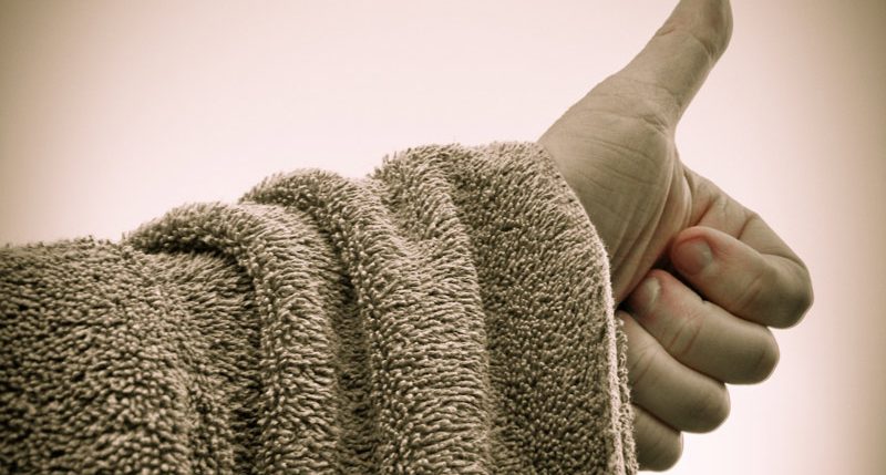 Am 25. Mai ist Towel Day. Weitere Informationen und Hintergründe zum Gedenktag Towel Day findest Du hier.